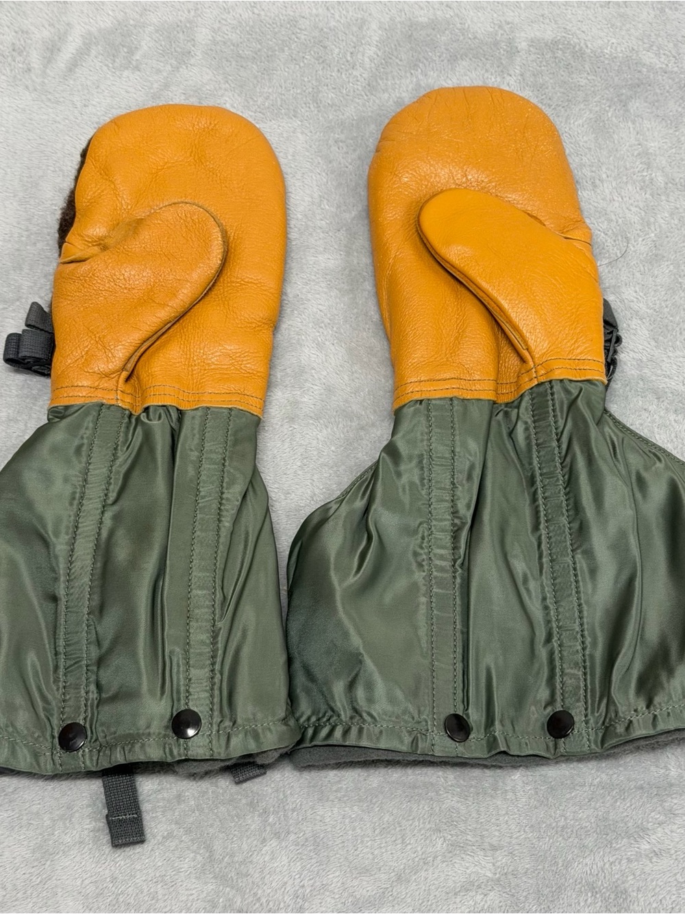 USGI Arctic Military Mittens Air Force COLD WEATHER Flyers Gloves w/ Liners B